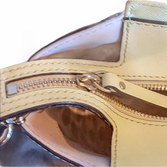 Kate Spade Bag - Picture 6 of 8